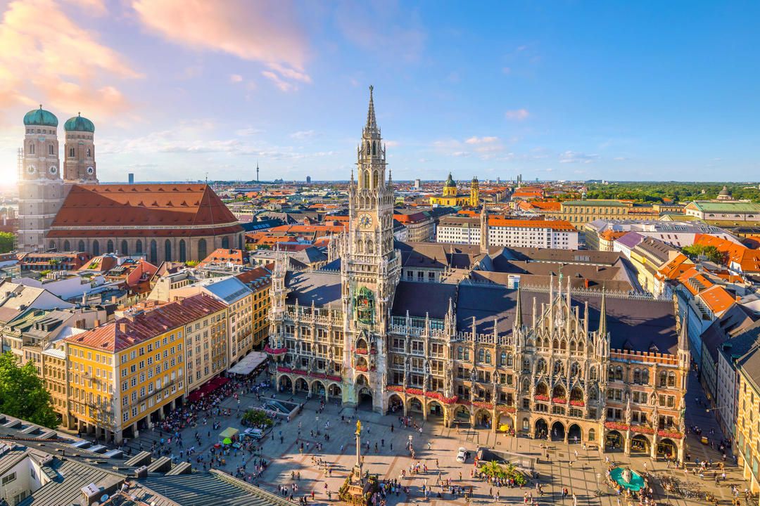 Marienplatz-square-2.jpg