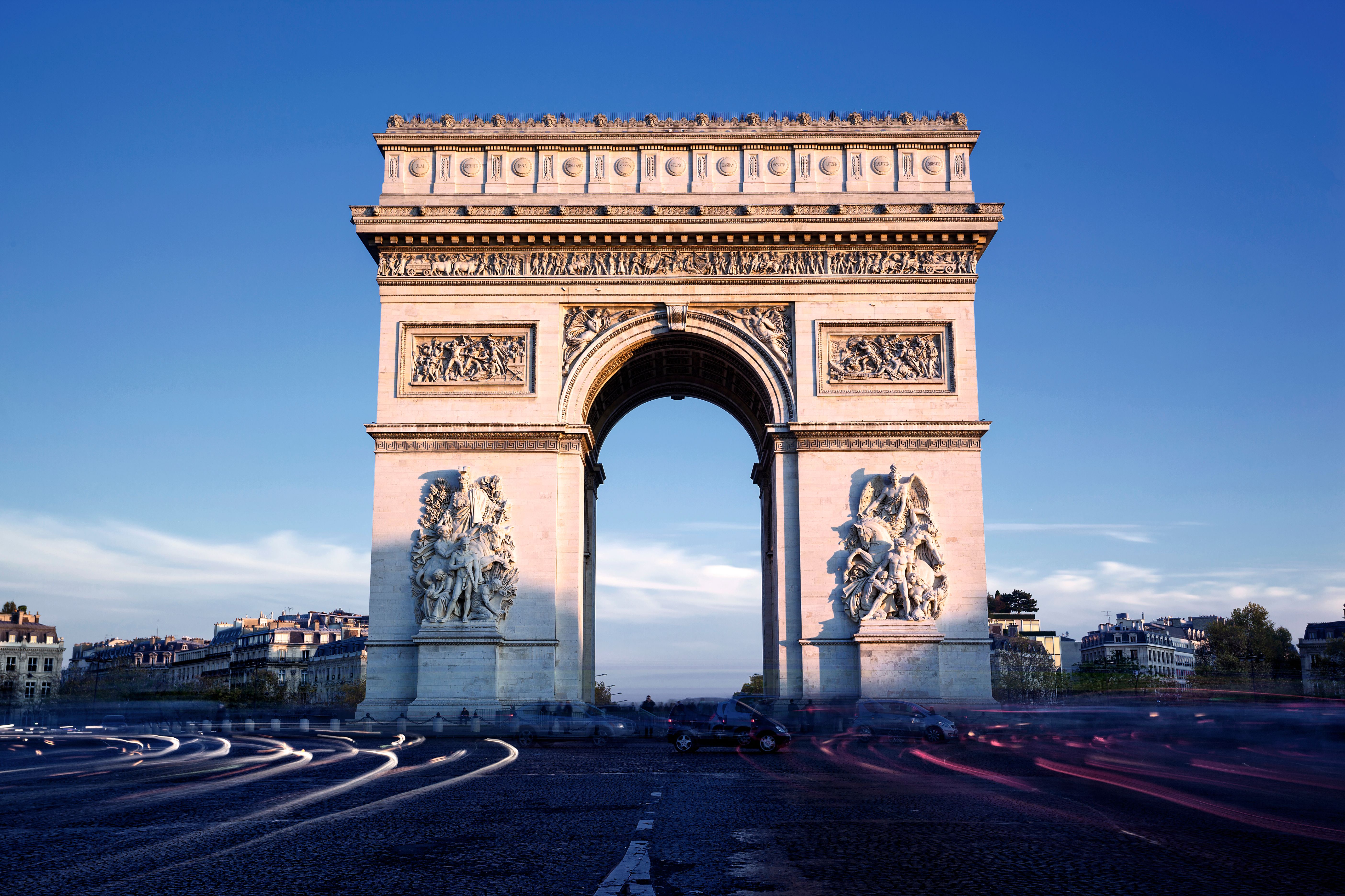 horizontal-view-famous-arc-de-triomphe-paris-france.jpg