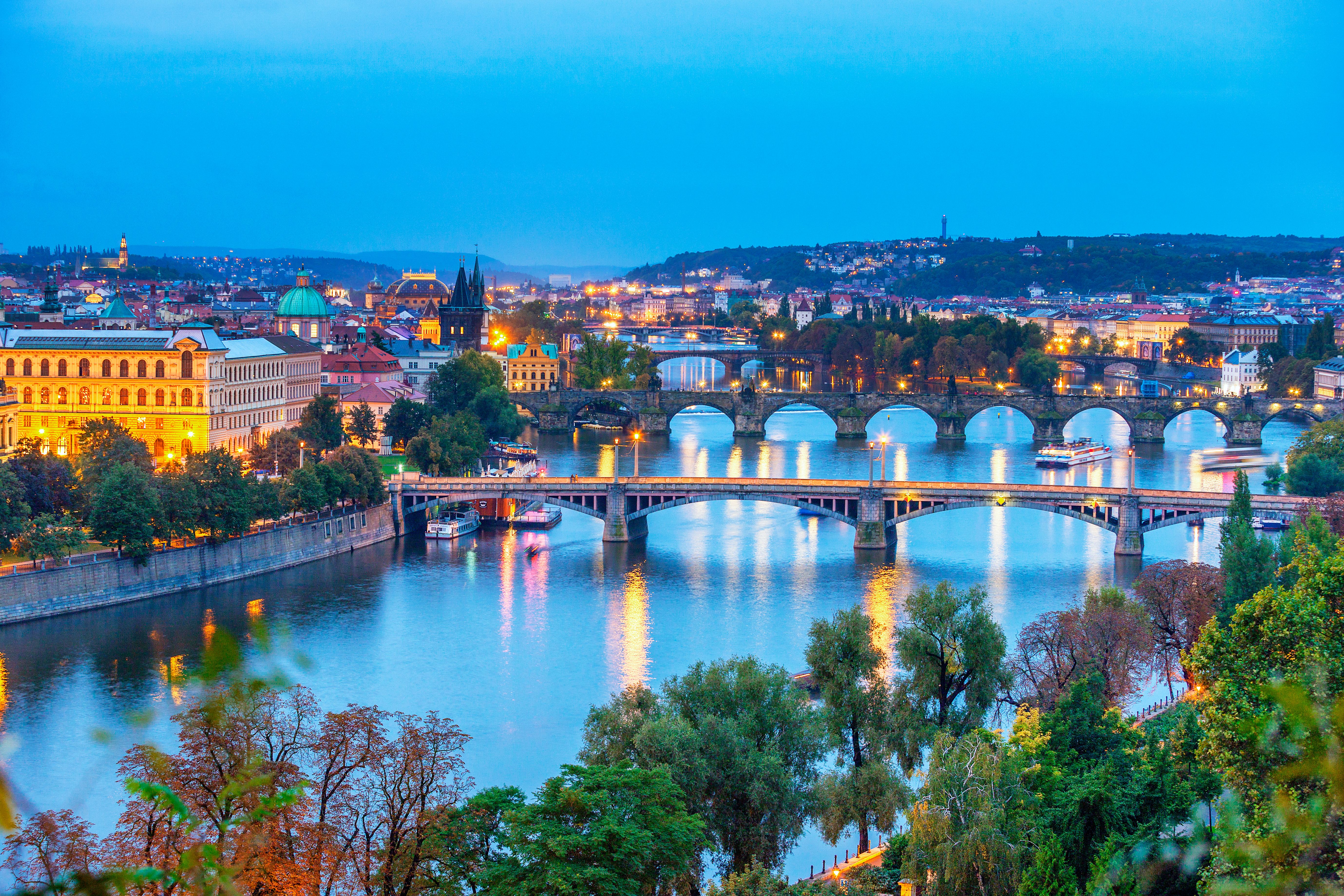 view-prague-by-night.jpg